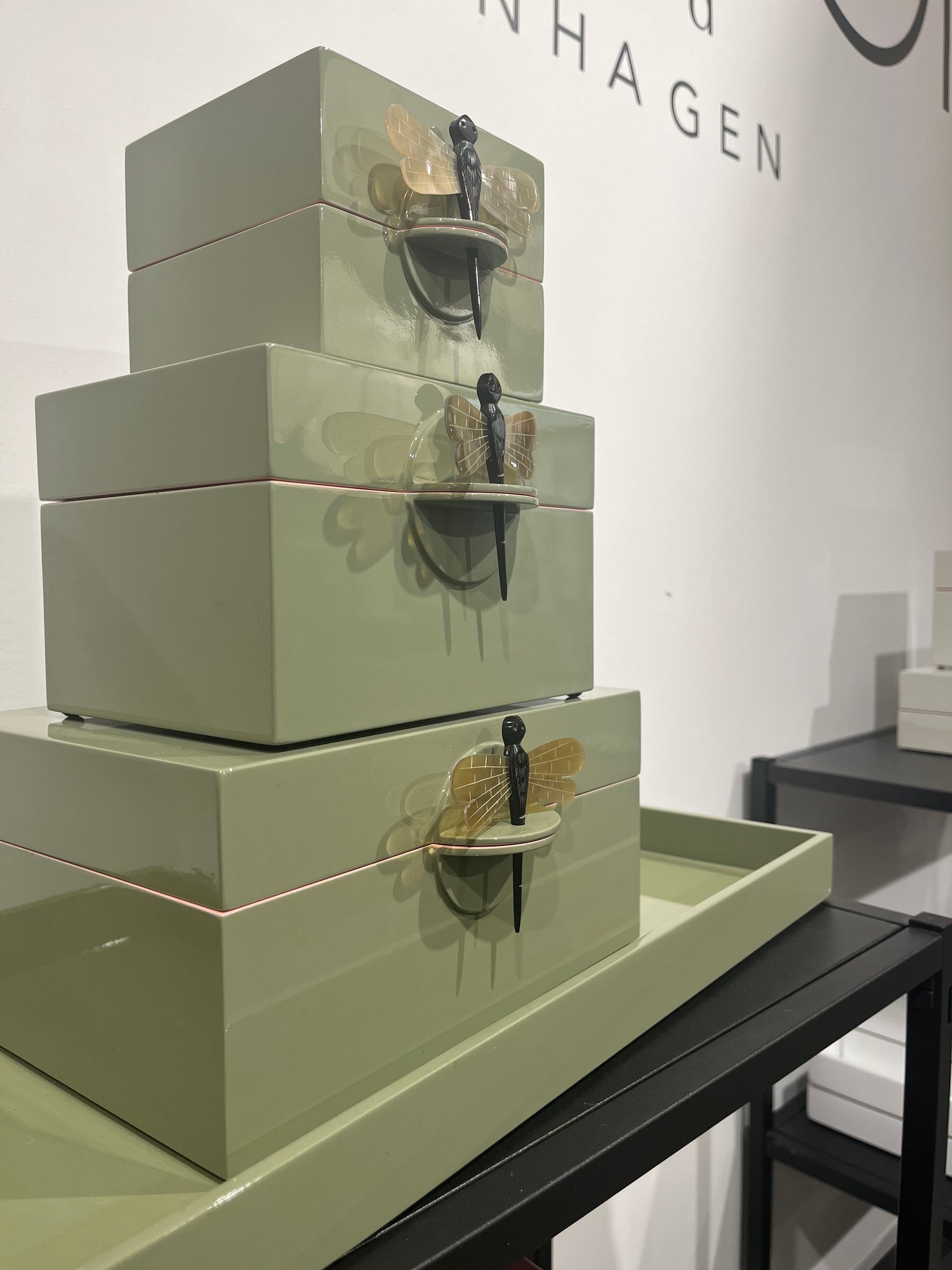 Lacquer Box "Dragonfly" in Olive - Big