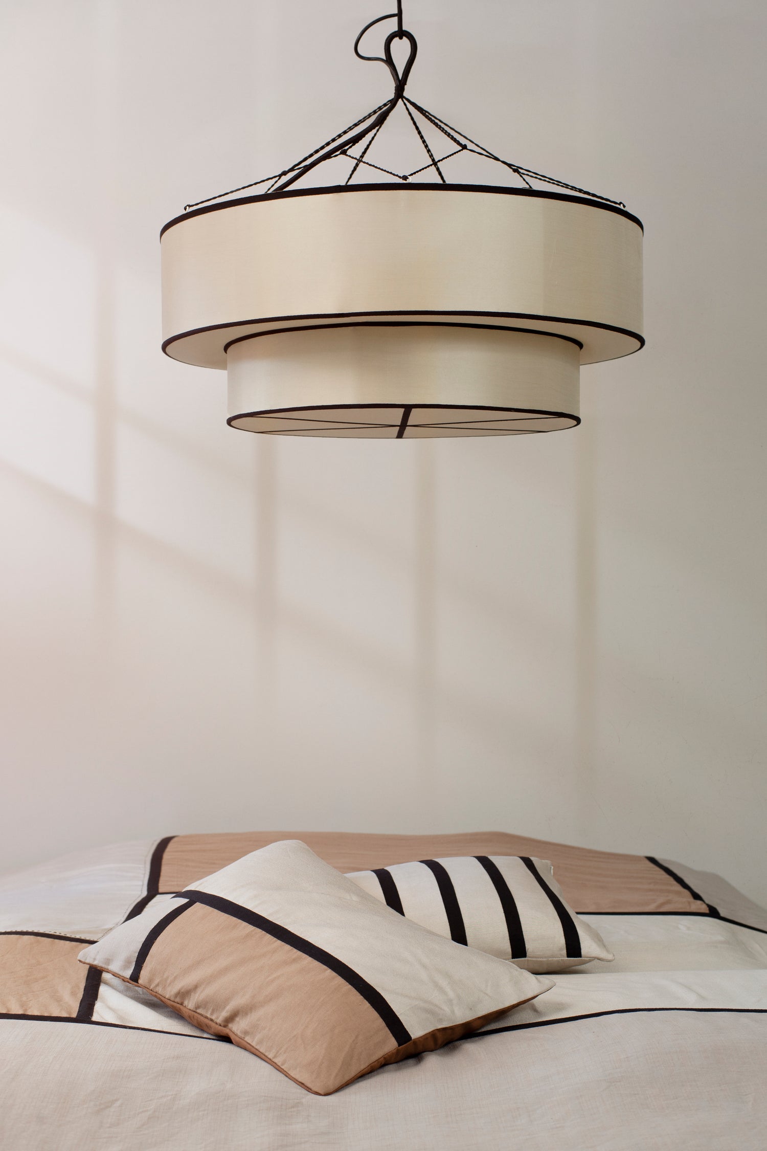 "TopHat" Lampshade in Classic Silk with Black Ribbon
