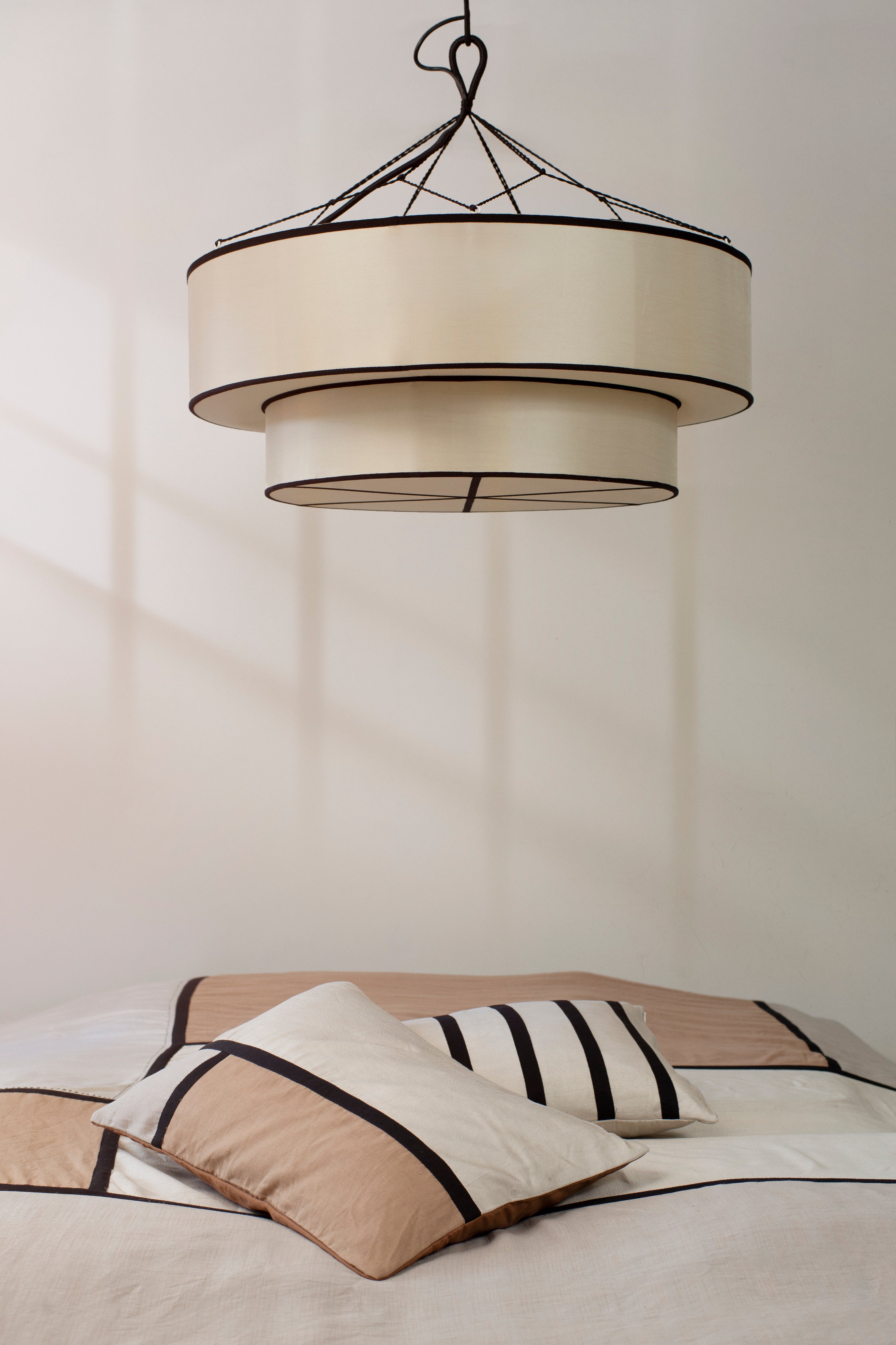 "TopHat" Lampshade in Classic Silk with Black Ribbon