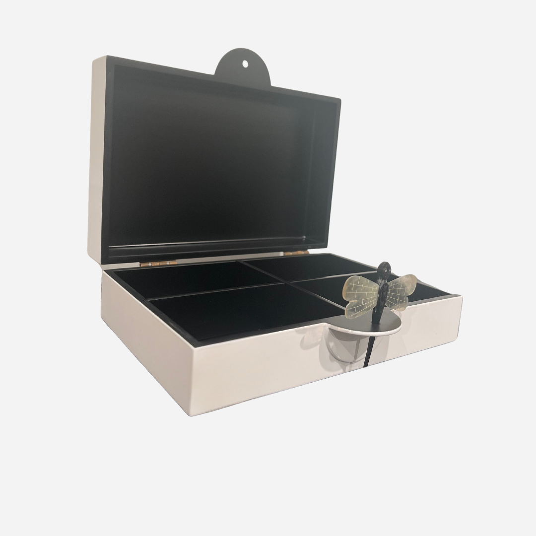 Lacquer Box " DragonFly" in White Flat/Small