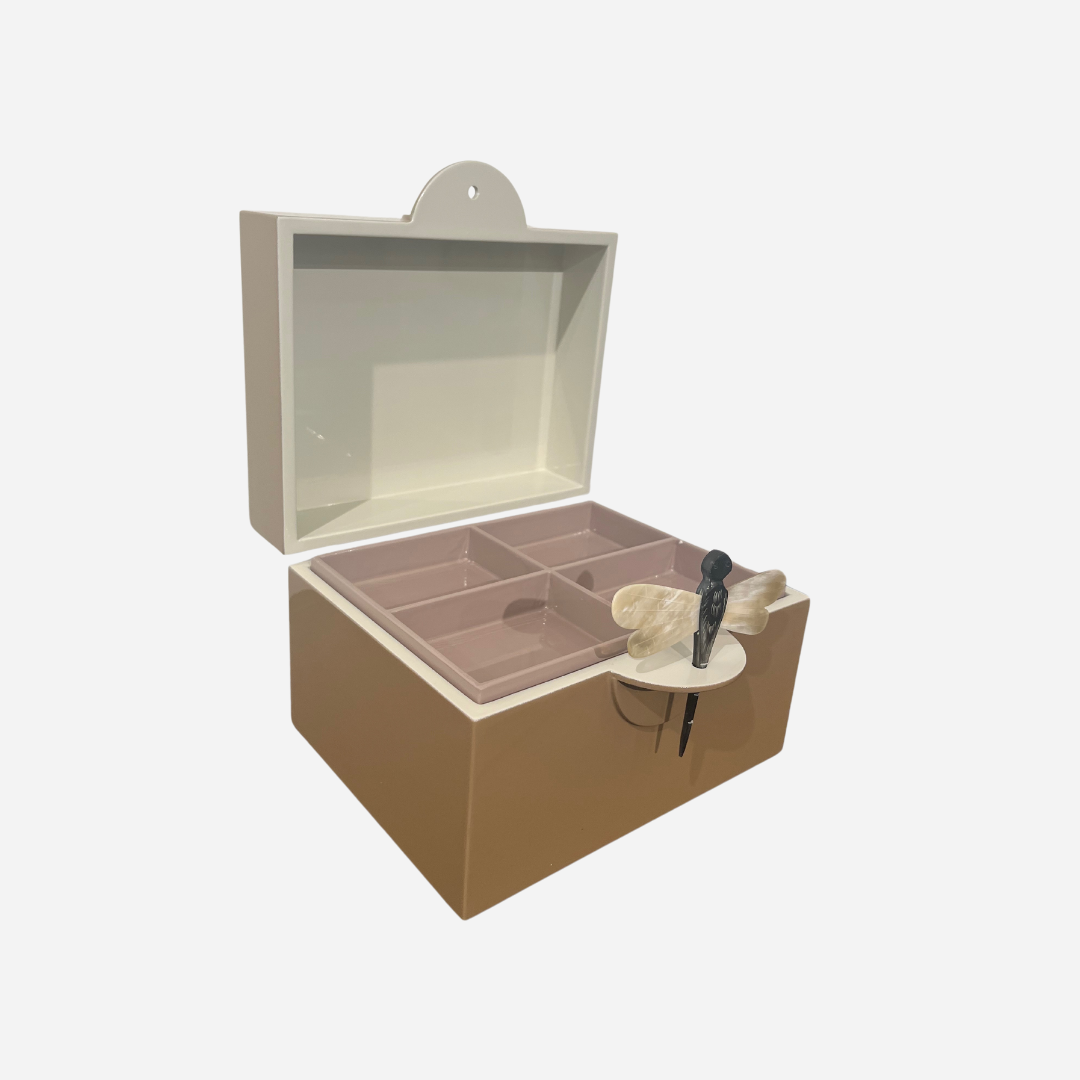 Lacquer Box "Dragonfly" in Amber - Big