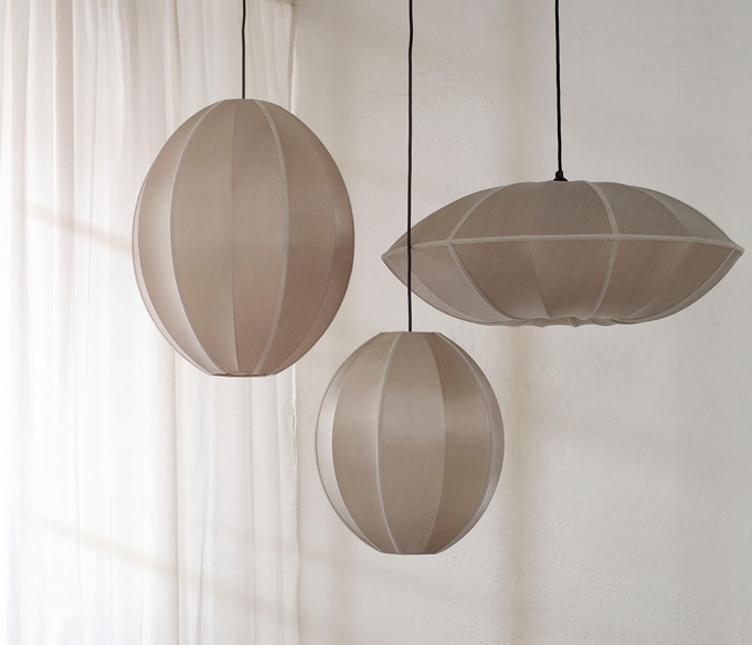 "Oval Large" Lampshade in Silk Cashmere Color with Matching Ribbon