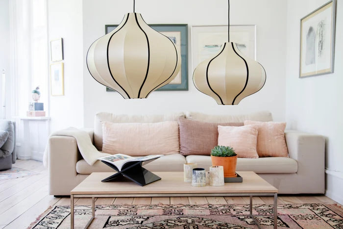 "Onion Large" Lampshade with Classic Silk