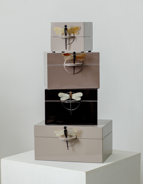 Lacquer Box "Dragonfly" in Black - Big