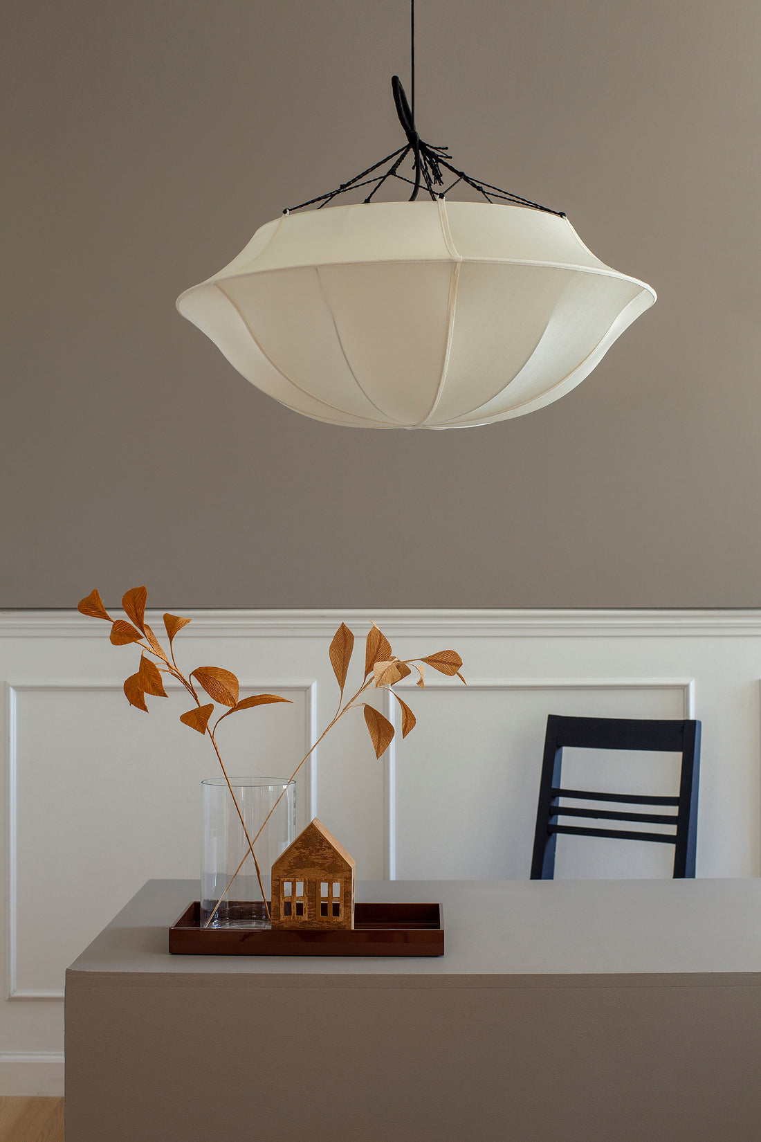 "Umbrella" Lampshade "in Off-White Silk with White Ribbon