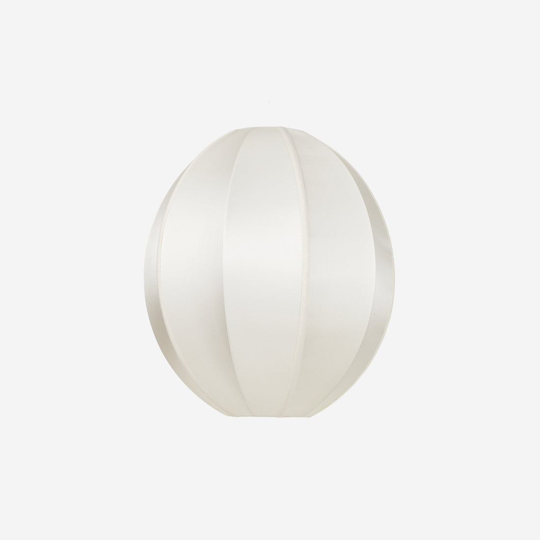"Oval Small" Lampshade in Off-White Silk with White Ribbon