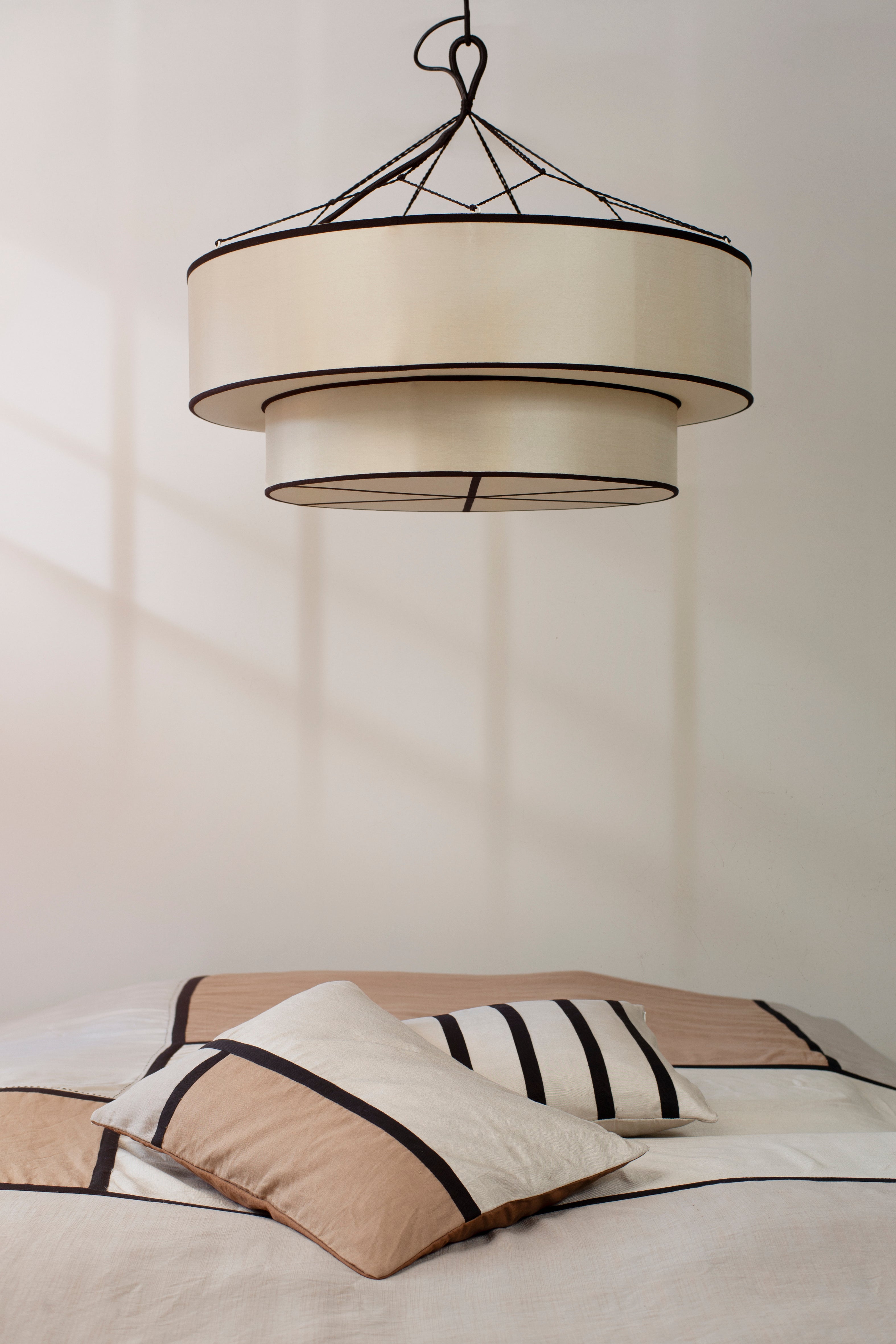 &quot;TopHat&quot; Lampshade in Classic Silk with Black Ribbon